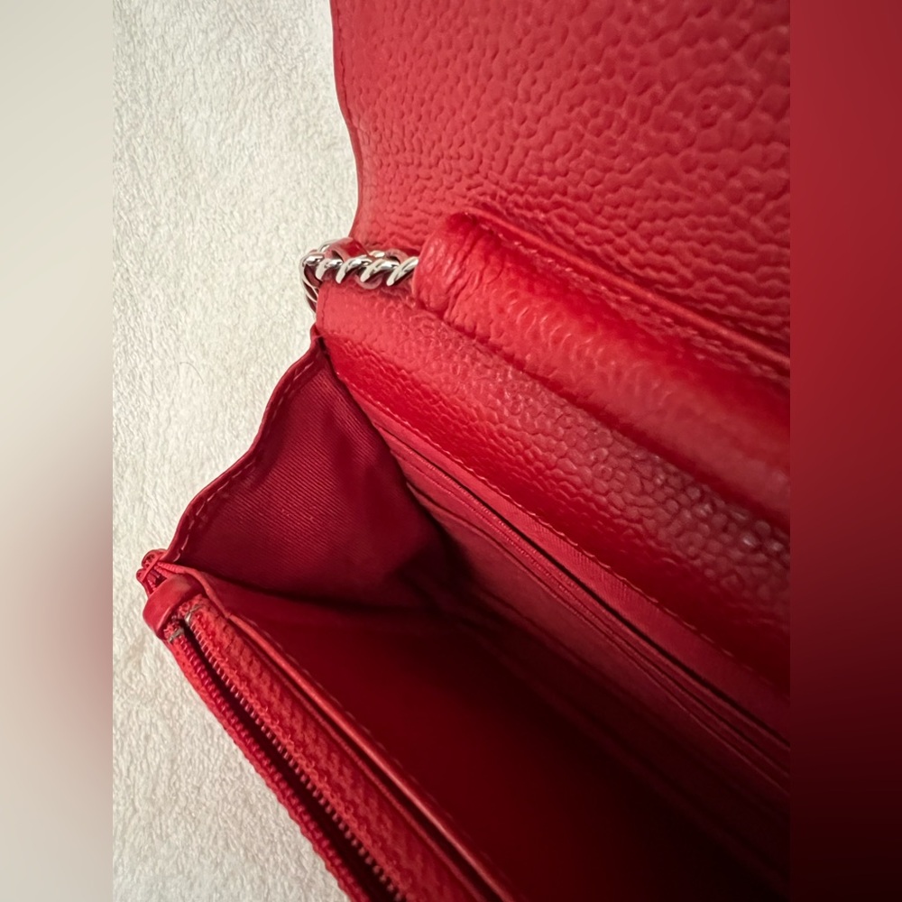 CHANEL Caviar Red Wallet On Chain Authentic Preloved With Card - Picture 15 of 16